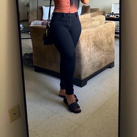Curvy Black high rise skinny jeans - Picture 1 of 1
